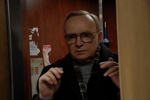 Звезда фильма «Ирония судьбы» госпитализирован в Москве