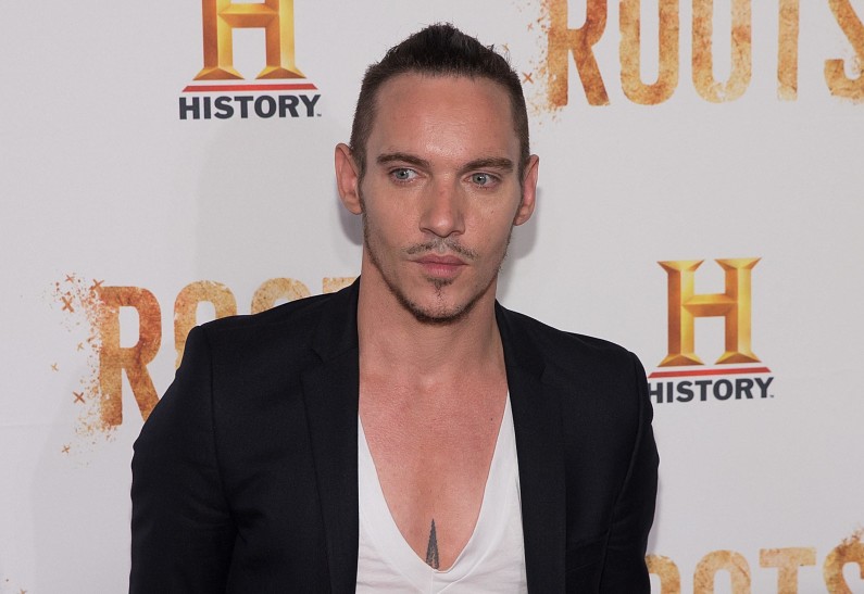 Джонатан Рис-Майерс скоро станет отцом