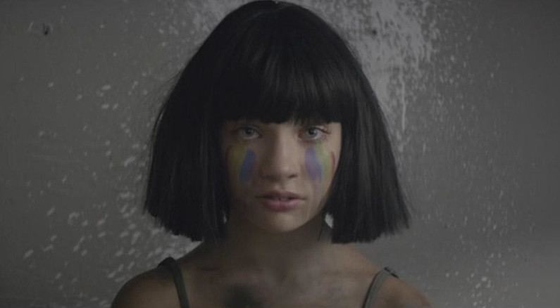 Вышел новый клип певицы Sia на песню The Greatest