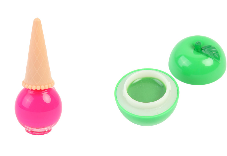 Бренд ТВОЕ запускает сладкую косметическую линию