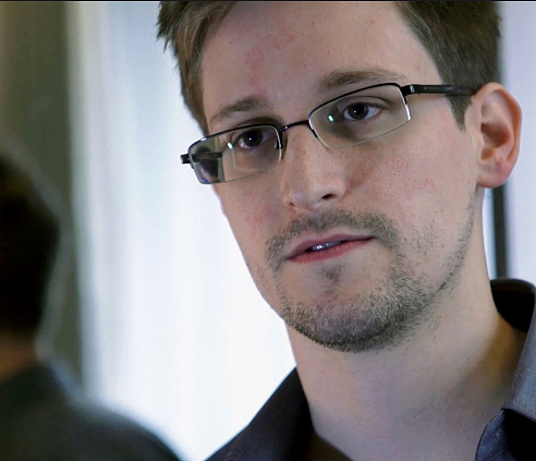 Эдвард Сноуден принял участие в съемках фильма Оливера Стоуна