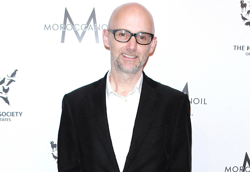 Противостояние продолжается: Моби отказался выступать на инаугурации Трампа