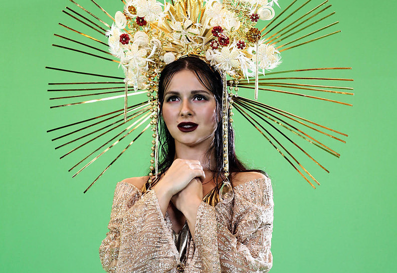 Нюша поделилась кадрами со съемок своего нового  яркого клипа (ФОТО)