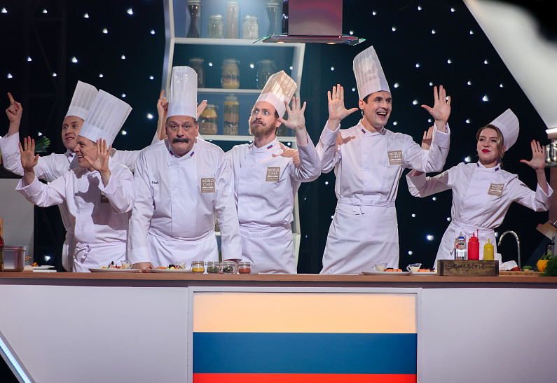 Кулинарная бомба: Дмитрий Назаров, Сергей Лавыгин и другие на съемках фильма «Кухня. Последняя битва»