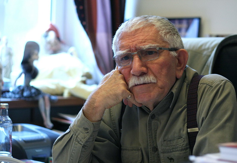 Оксана Пушкина рассказала про развод Армена Джигарханяна