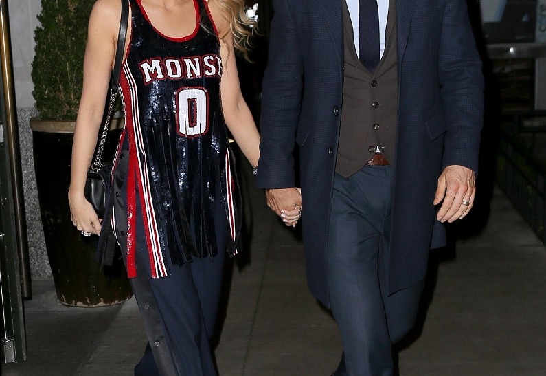 Райан Рейнольдс поддержал Блейк Лайвли на показе фильма «Вижу лишь тебя»