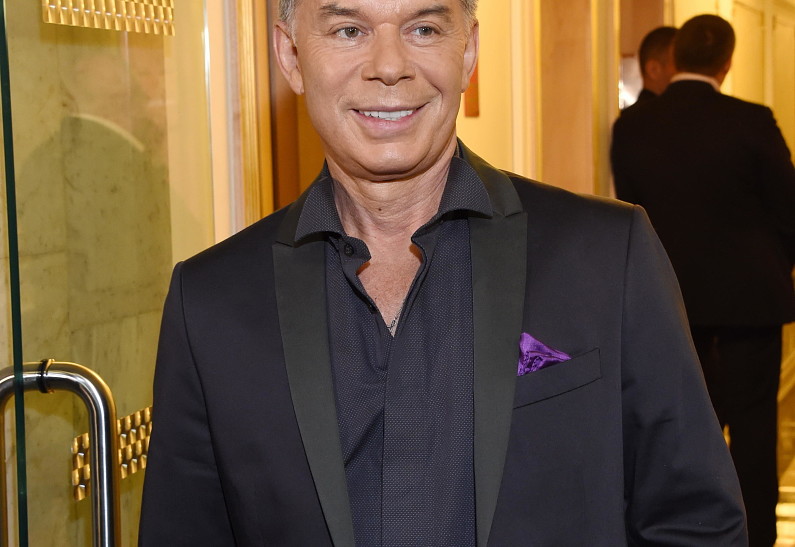 Олег Газманов попал в аварию