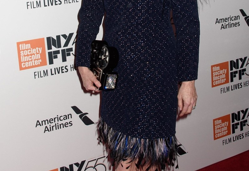 Нестареющая Джулианна Мур собрала восхищенные взгляды на премьере своего фильма