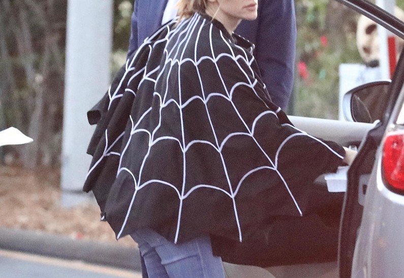 Бен Аффлек и Дженнифер Гарнер вместе отвели детей на Хэллоуин