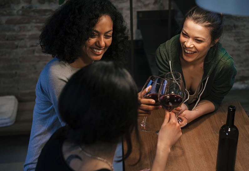 В Москве пройдет фестиваль для любителей вина и активностей