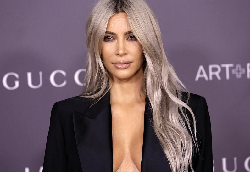 Ким Кардашьян о суррогатной матери: «Она не знала, чьего ребенка вынашивает»