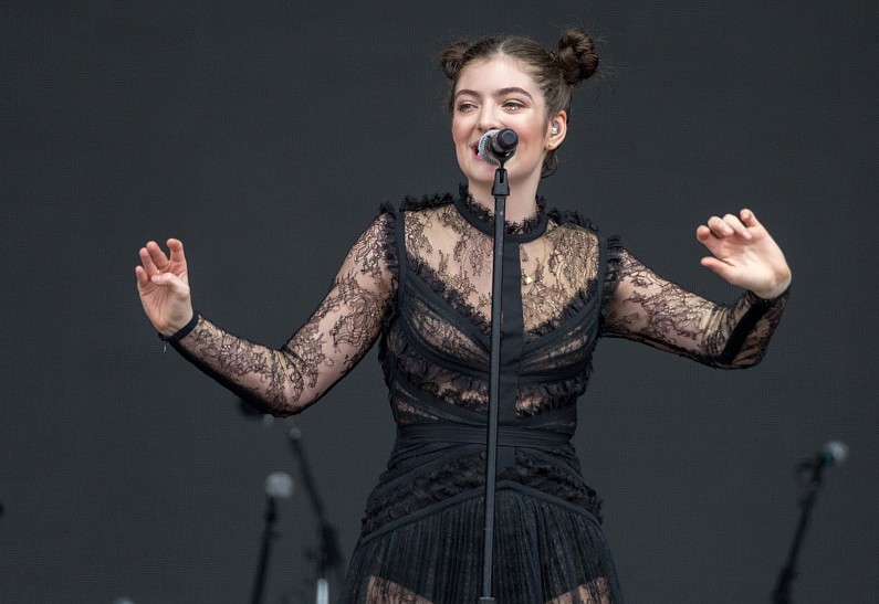 Названы лучшие музыкальные альбомы года