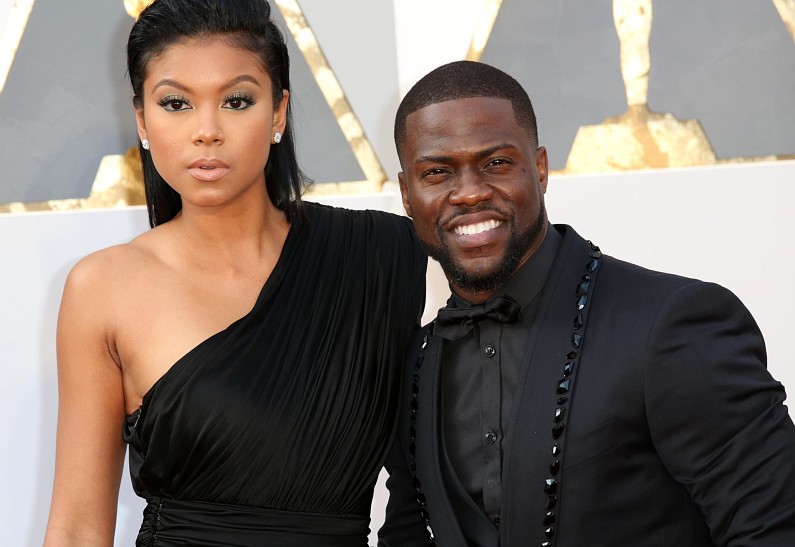 Жена Кевина Харта опубликовала первое фото новорожденного сына