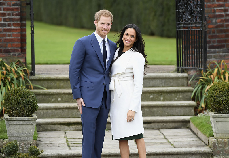 После помолвки: первые официальные совместные фото принца Гарри и Меган Маркл