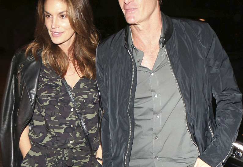 Редкий выход: Синди Кроуфорд и Рэнди Гербер на свидании