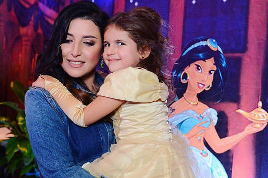 Алла Пугачёва, Татьяна Навка с детьми и другие гости на дне рождения дочки Жасмин