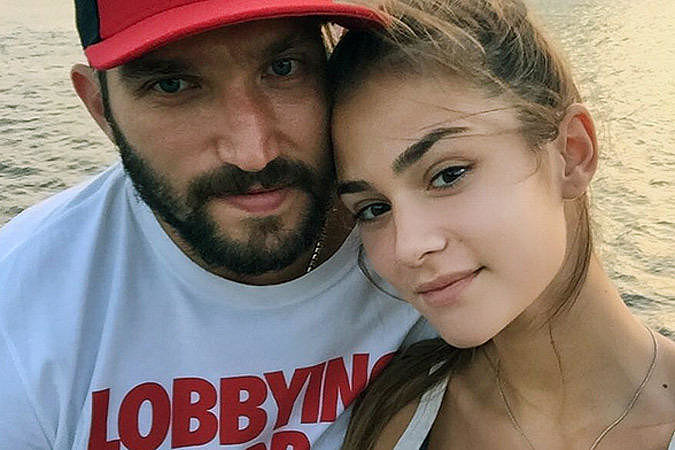 Александр Овечкин и Анастасия Шубская сыграют вторую свадьбу в Москве