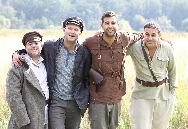 Иван Ургант, Сергей Светлаков, Гарик Мартиросян и Александр Цекало возвращаются в «Прожекторперисхилтон»