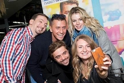 Павел Прилучный, Илья Глинников и другие звезды представили фильм «Любовь с ограничениями»