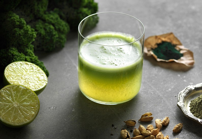 Опыт редакции: детокс-программы и кокосовая вода