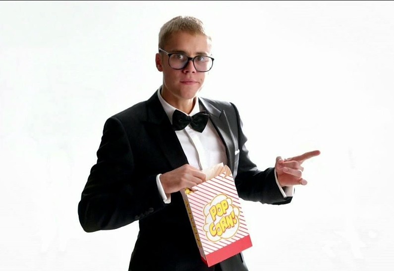 Джастин Бибер и автор хита Pen-Pineapple-Apple-Pen вместе снимутся в рекламе