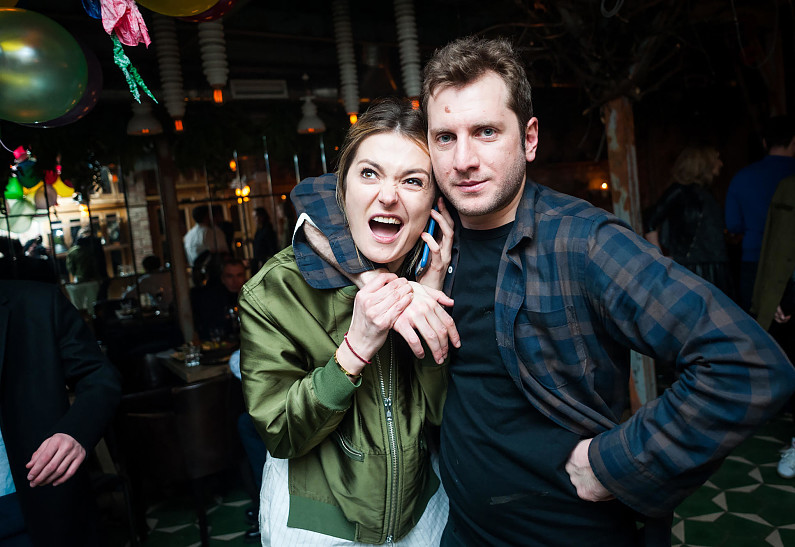 Надежда Михалкова и другие на дне рождения Резо Гигинеишвили