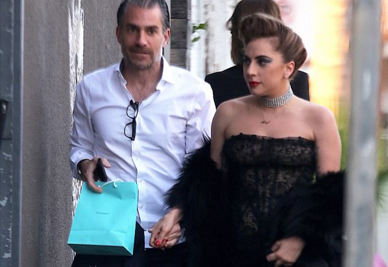 Леди Гага отметила день рождения в компании своего нового бойфренда