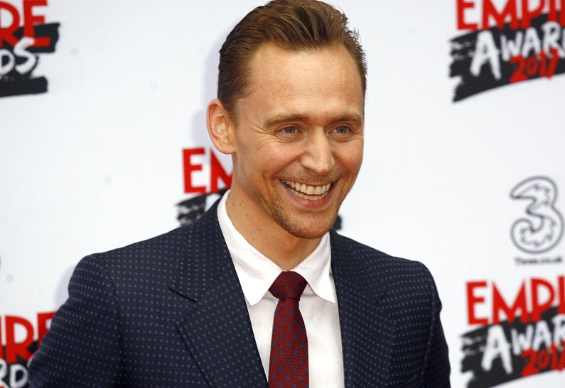 Том Хиддлстон не стесняется сниматься в обнаженных сценах