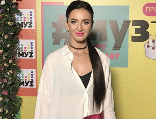 Ольга Бузова шокировала поклонников своим странным нарядом