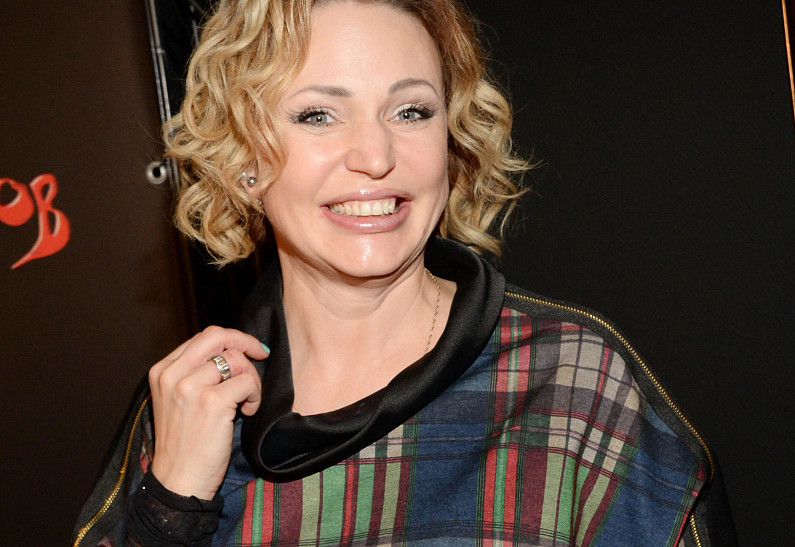 Алла Довлатова стала мамой в четвертый раз