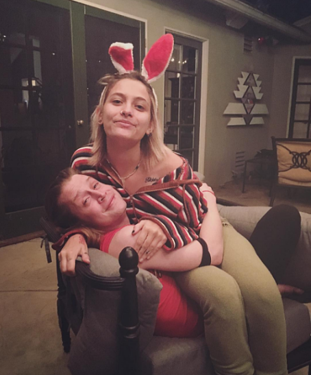 Пэрис Джексон повеселилась в компании Маколея Калкина