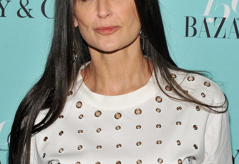 Деми Мур за бесценок продала дом, в котором жила с Брюсом Уиллисом