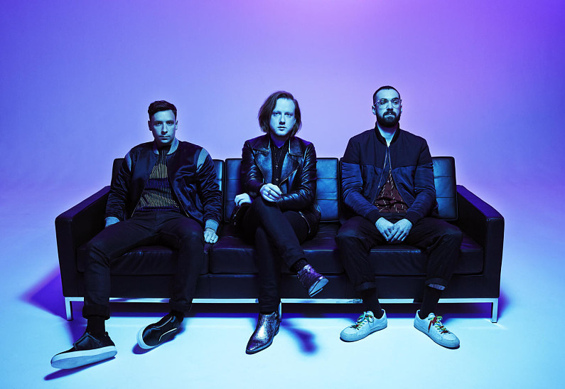 Two Door Cinema Club выступят в Москве