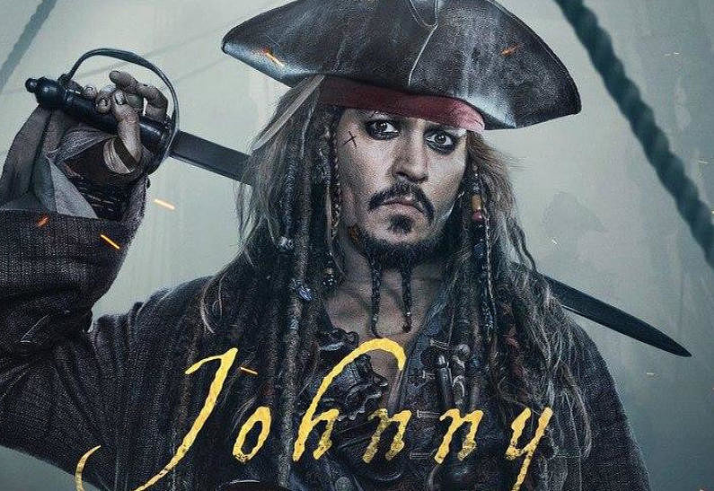 Сюрприз: Джонни Депп явился в Диснейленд в образе капитана Джека Воробья