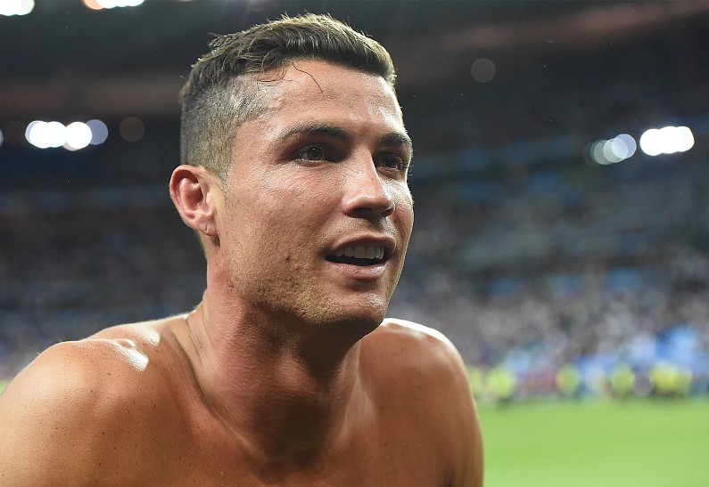 Опубликованы доказательства того, что Криштиану Роналду откупился от изнасилованной девушки