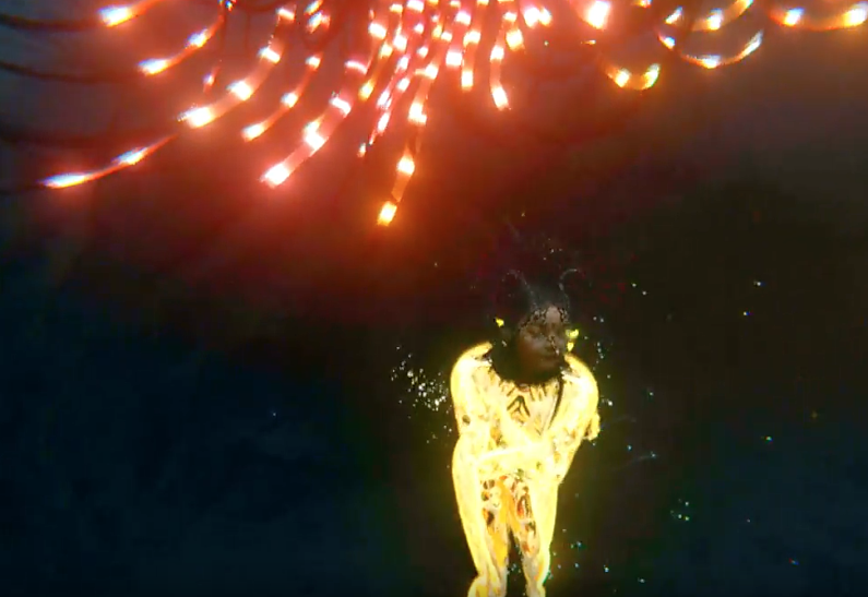 Премьера: новый клип Бьорк «Notget»