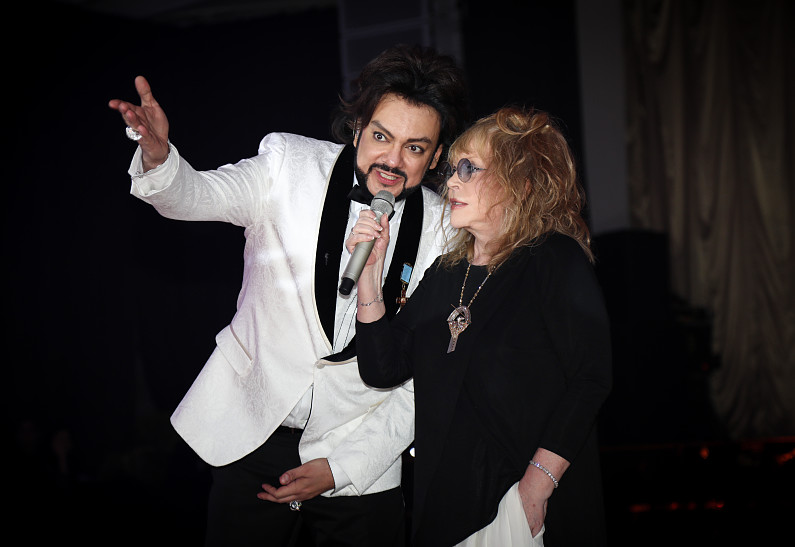 Алла Пугачева, Валерия, Тимати и другие звезды на юбилейном вечере Филиппа Киркорова