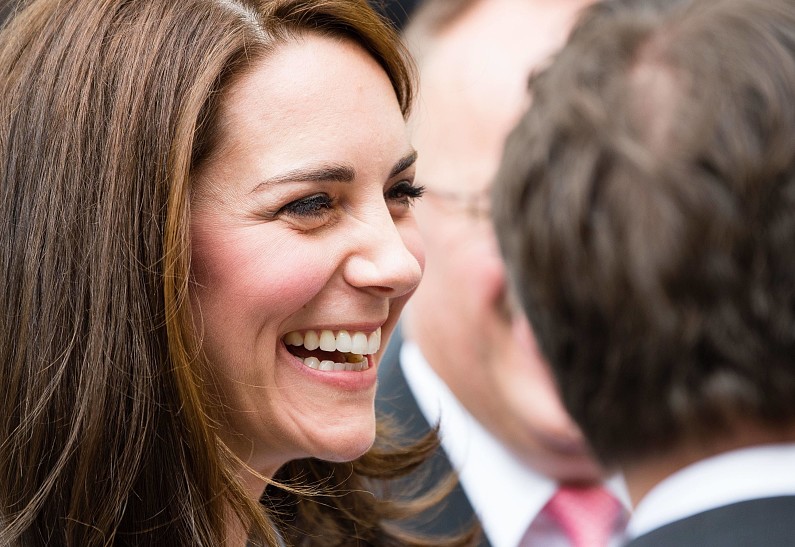 Кейт Миддлтон, принцы Уильям и Гарри на вечеринке в Букингемском дворце