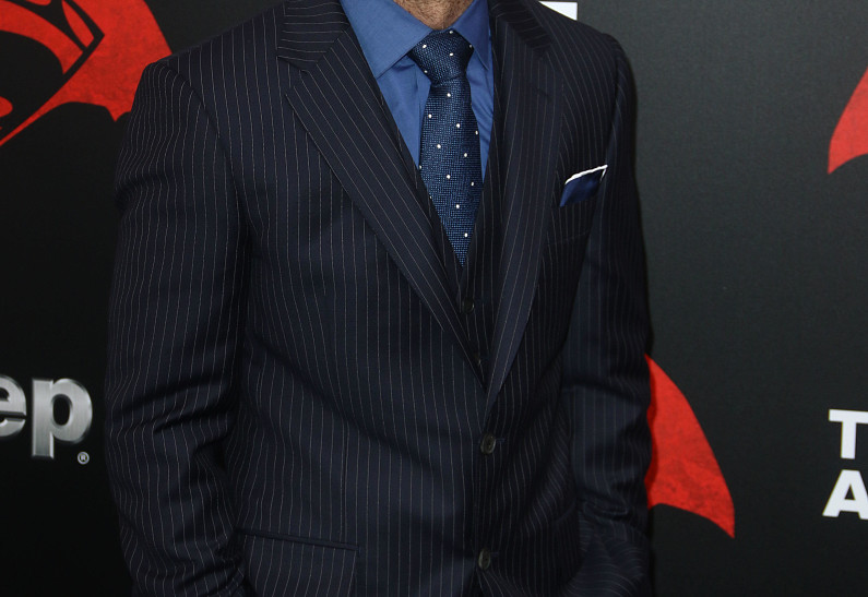 Режиссер «Лиги справедливости» отказался доснимать картину из-за суицида дочери