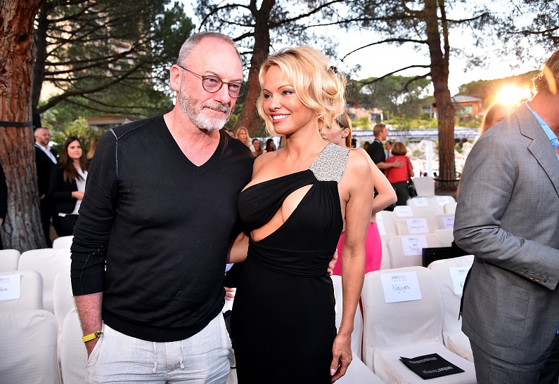 Скоростные выходные: Памела Андерсон, Белла Хадид и другие на Формуле-1 в Монако (фото)