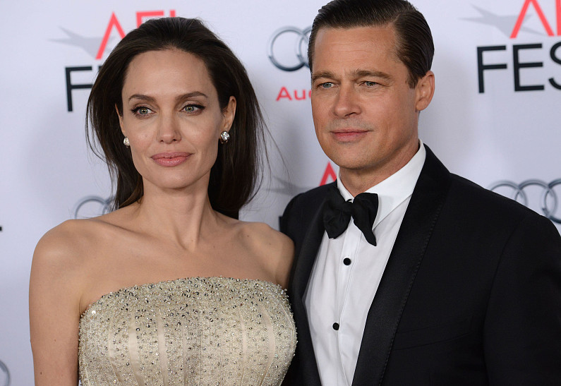 Стало известно, что именно сподвигло Анджелину Джоли подать на развод с Брэдом Питтом