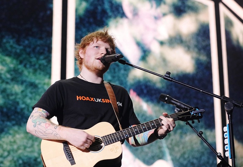 Эд Ширан перепел хит Бритни Спирс Baby One More Time