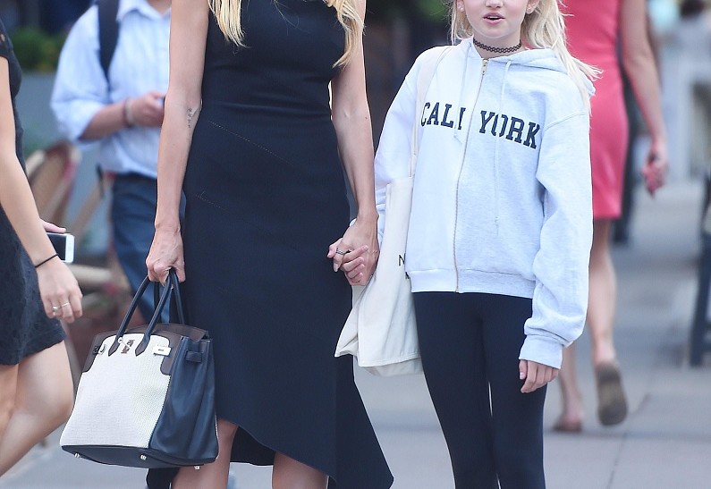 Хайди Клум с повзрослевшей дочерью Лени на прогулке в Нью-Йорке