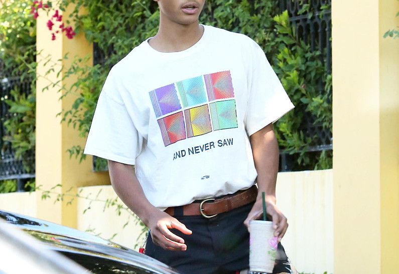 Джейден Смит удивил папарацци своим внешним видом (фото)