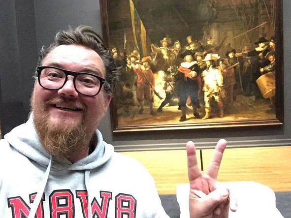 Рейксмузеум разрешил своему 10-миллионному посетителю переночевать в музее