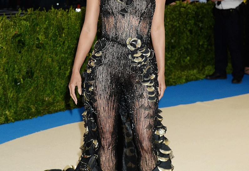 Представитель Холли Берри опроверг слухи о ее беременности