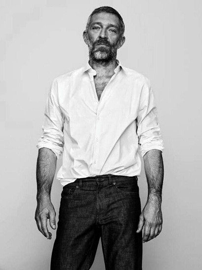 Неотразимый Венсан Кассель на обложке глянцевого журнала: фото