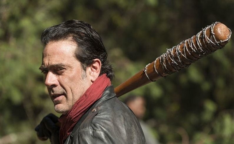 Это война: появился новый официальный трейлер восьмого сезона «Ходячих мертвецов»