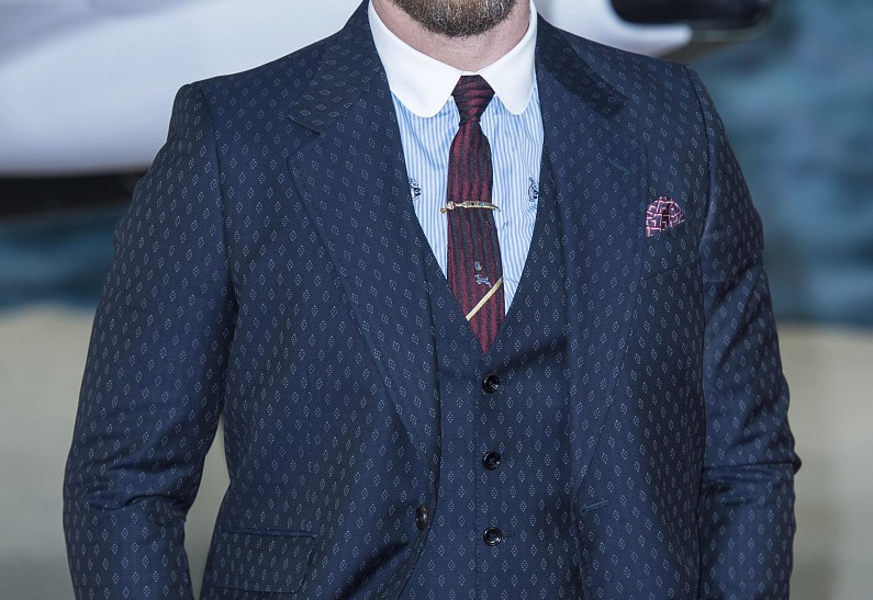 Том Харди станет военным корреспондентом