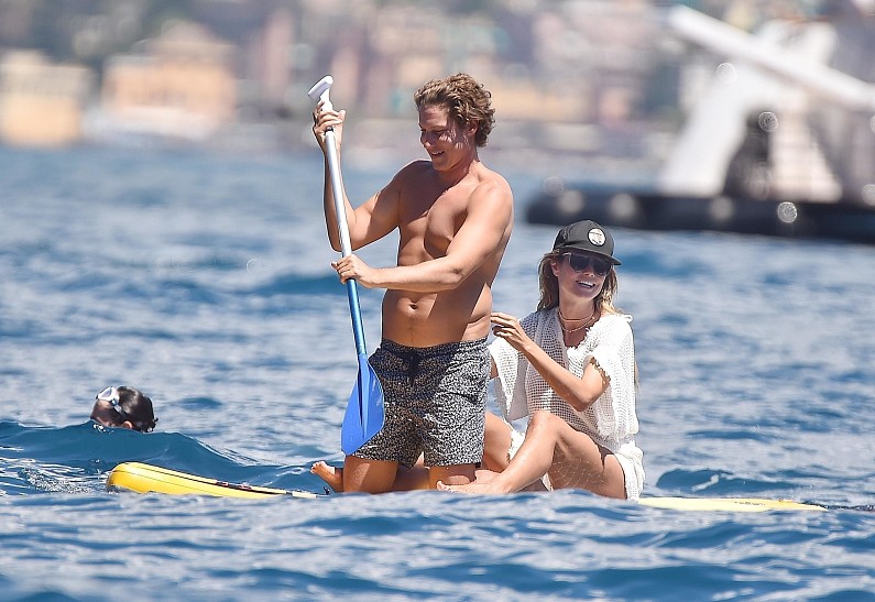 Вместе и счастливы: Хайди Клум и Вито Шнабель отдыхают в Портофино (фото)